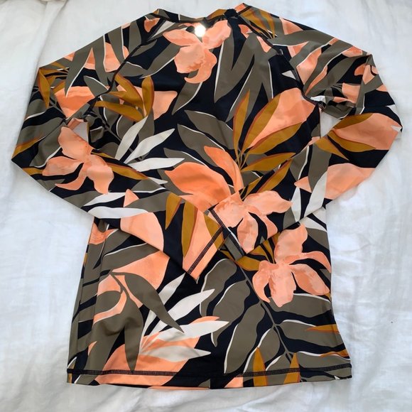 SOLD OUT NWT Billabong Tropic Nights Long Sleeve - Picture 5 of 7